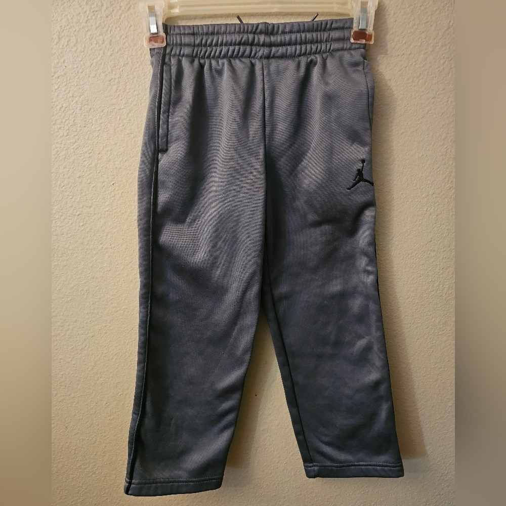 Jordan therma fit sweat pants kids size 6 active kids wear